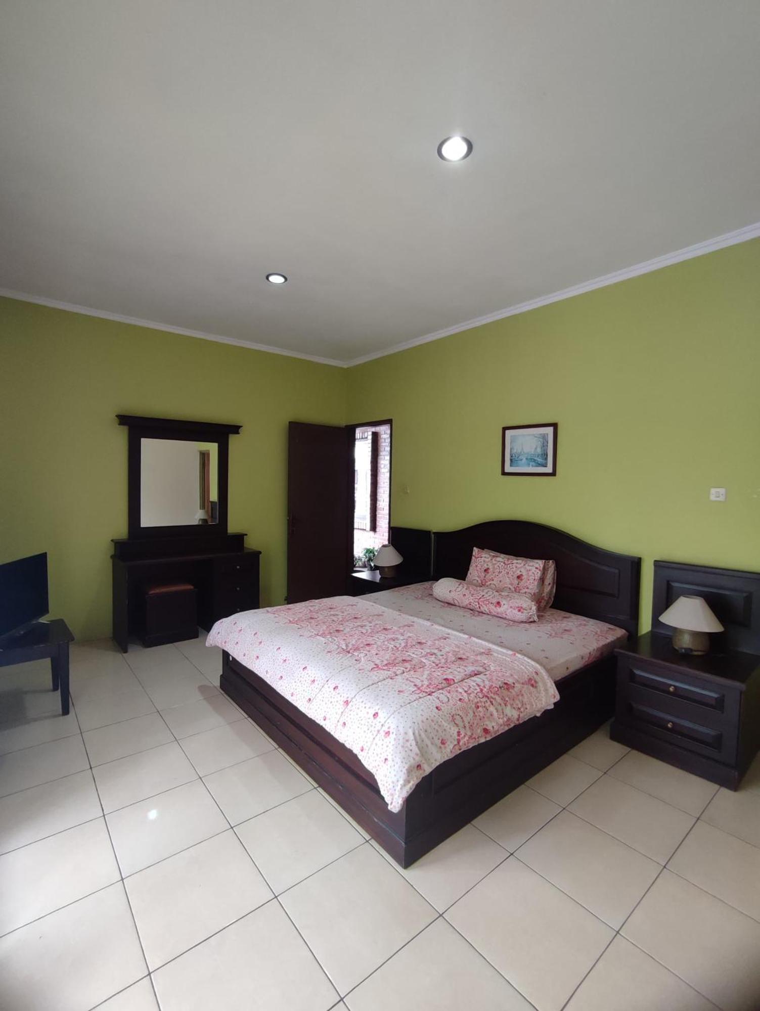 Maribaya Family Guest House Syariah Lembang Exterior foto