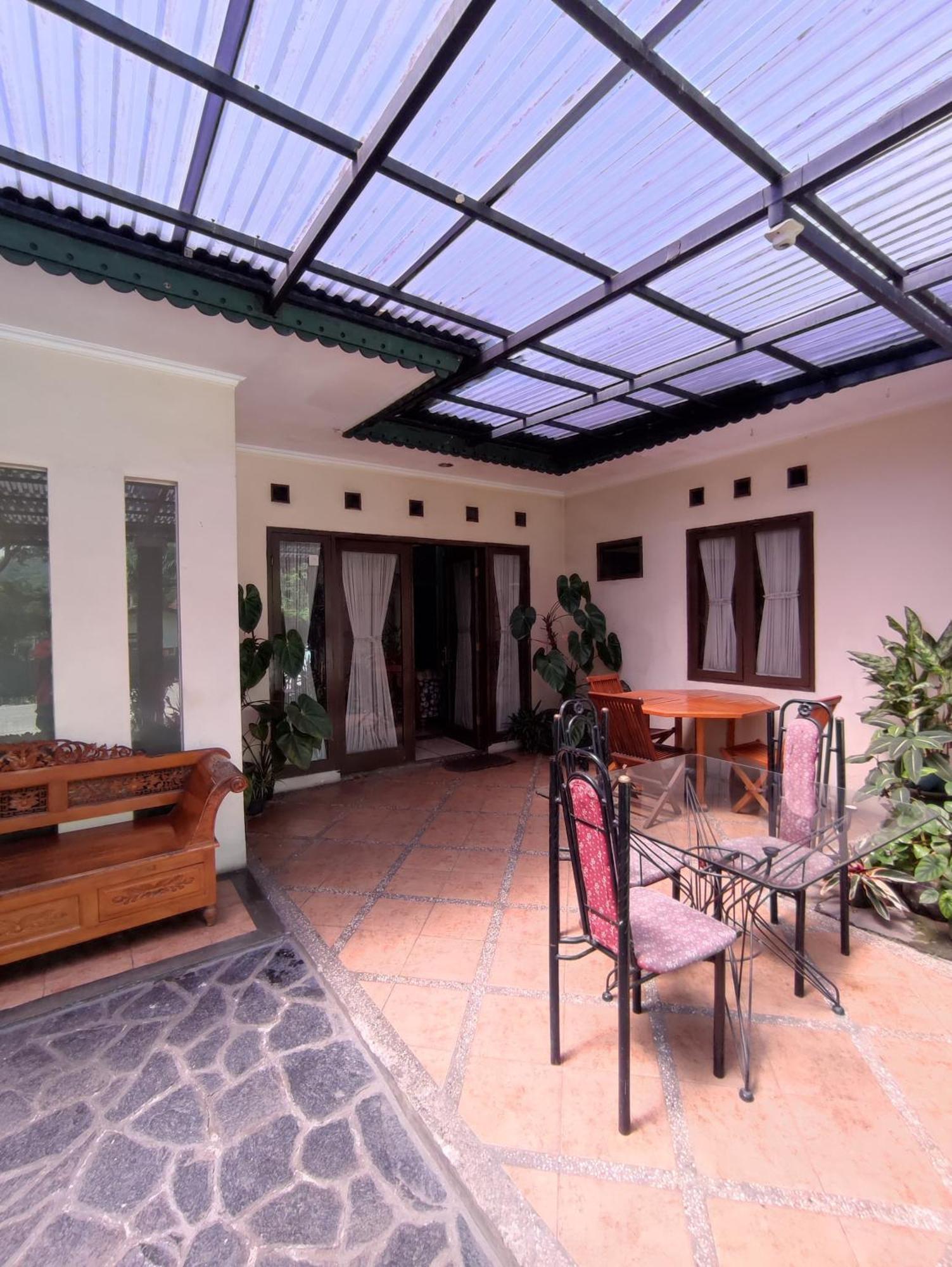 Maribaya Family Guest House Syariah Lembang Exterior foto